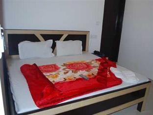 Kashvi Hotel Ню Делхи Екстериор снимка